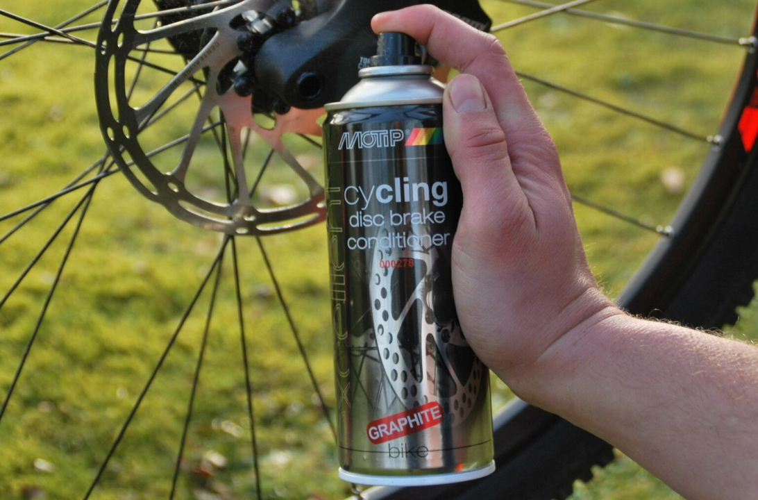 Lubrifiant pour vélo - Cycling PTFE de MoTip - aérosol 400ml - CROP